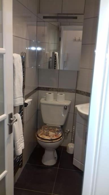 Between Piers, The Stylish Studio Flat In Cannon Place Brighton Bagian luar foto